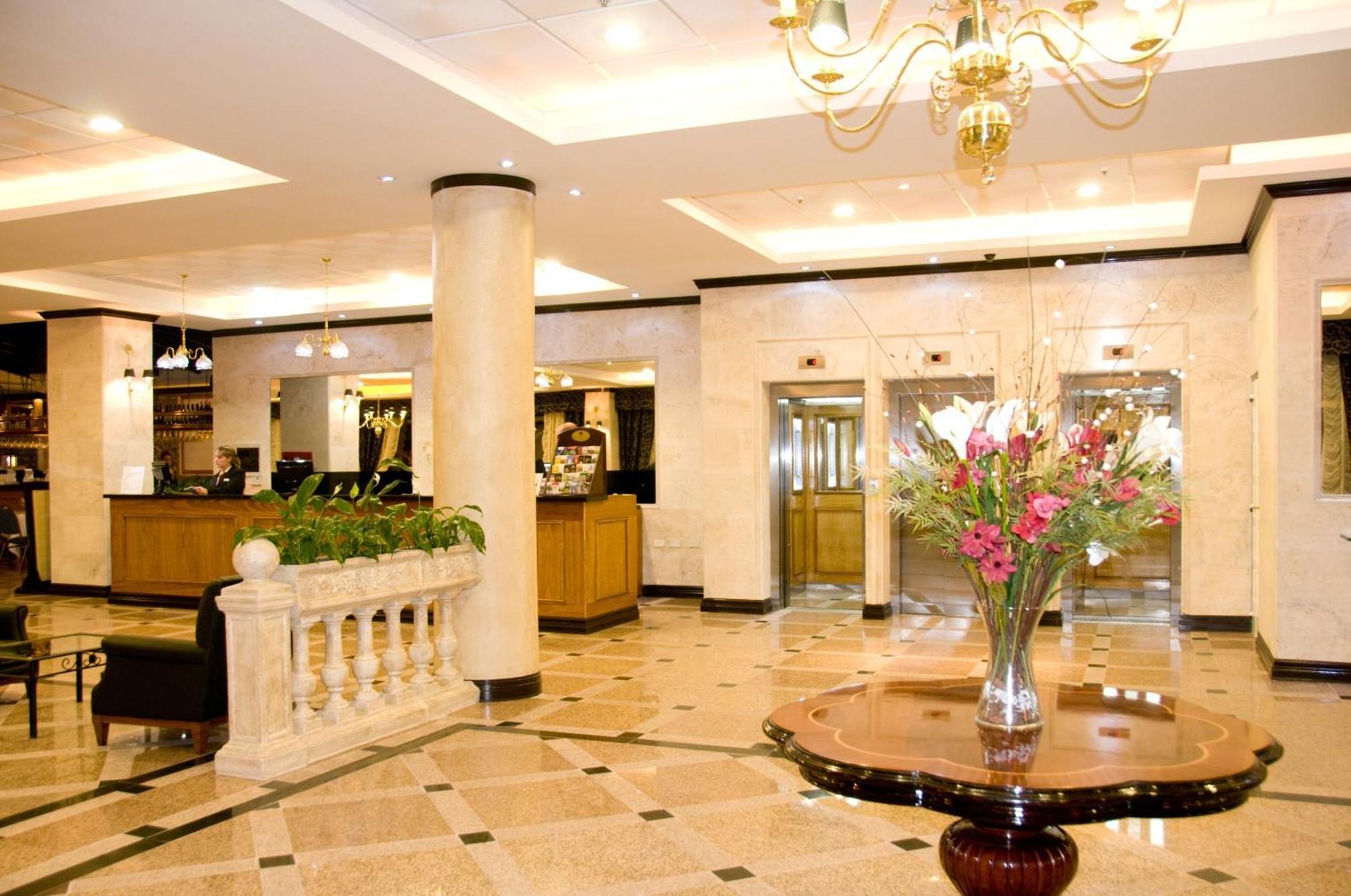 Ramada By Wyndham Buenos Aires Hotel Vicente Lopez Dalaman gambar