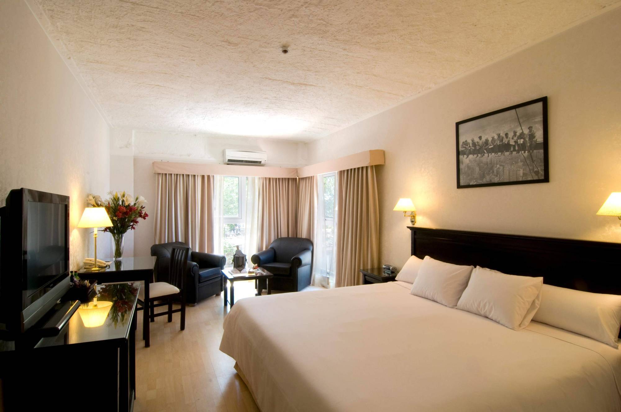 Ramada By Wyndham Buenos Aires Hotel Vicente Lopez Bilik gambar